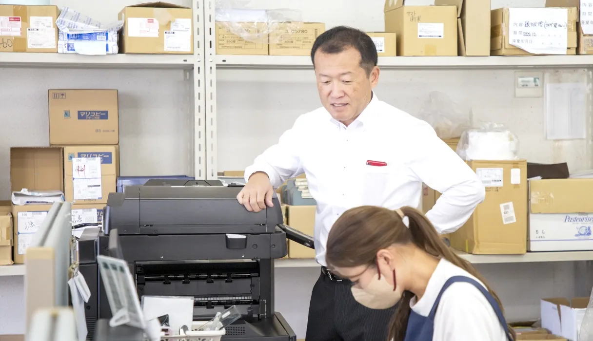 社員が働いている様子